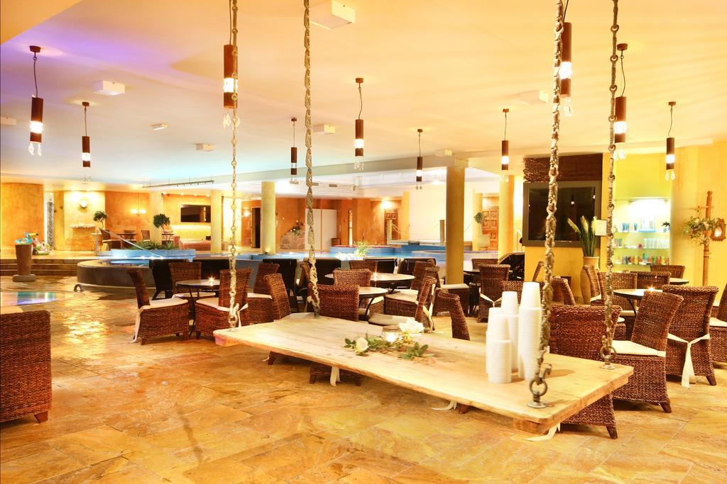 Grand Rose SPA Hotel Kuressaare Exterior foto