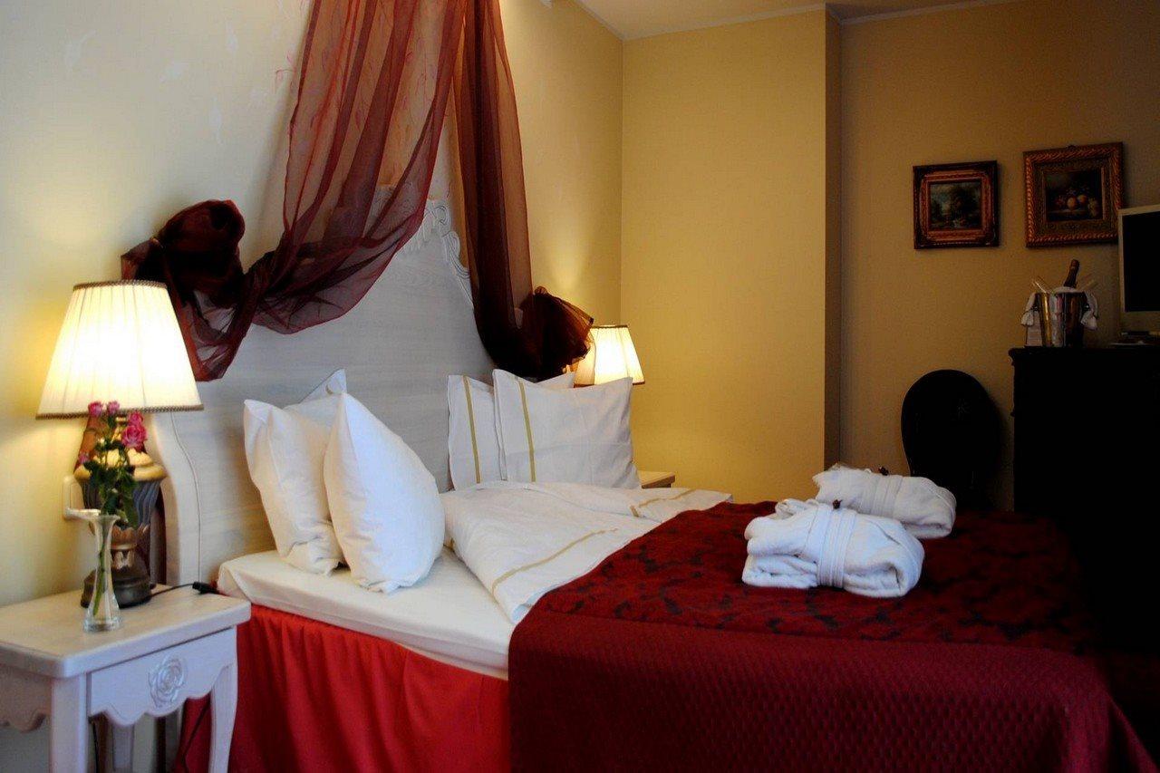 Grand Rose SPA Hotel Kuressaare Exterior foto