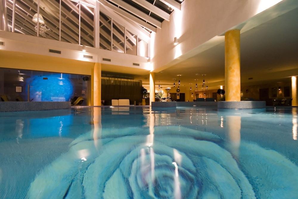 Grand Rose SPA Hotel Kuressaare Exterior foto