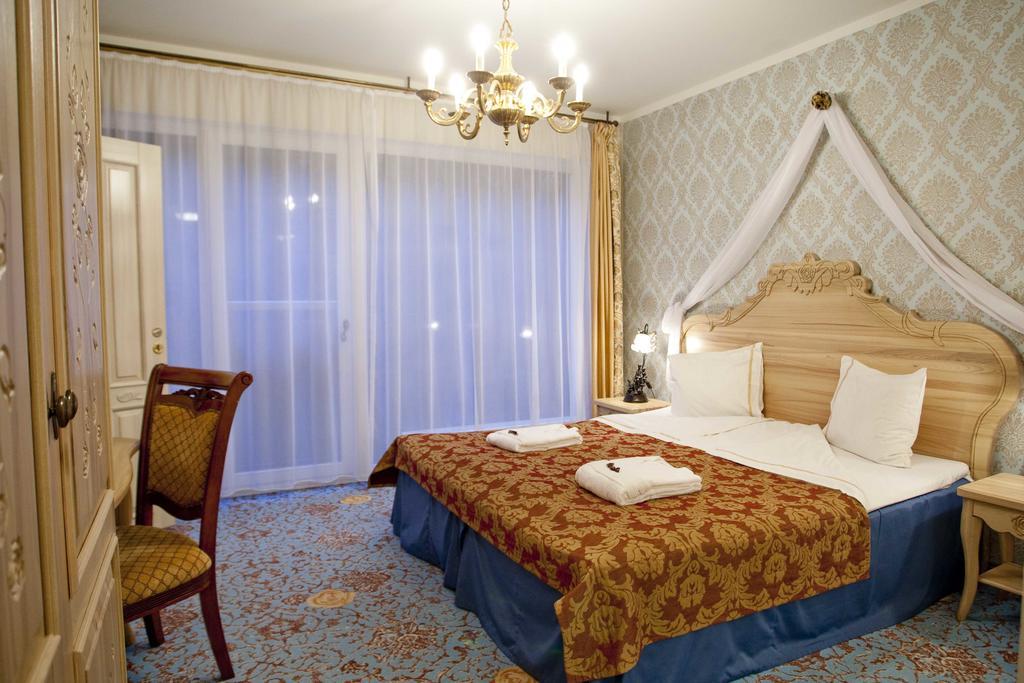 Grand Rose SPA Hotel Kuressaare Exterior foto