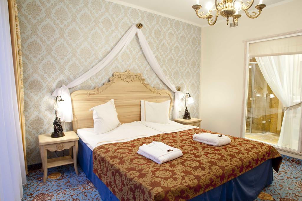 Grand Rose SPA Hotel Kuressaare Exterior foto