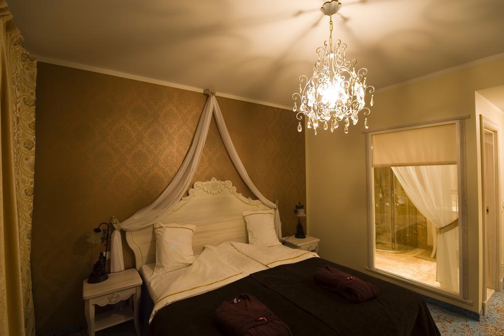 Grand Rose SPA Hotel Kuressaare Exterior foto