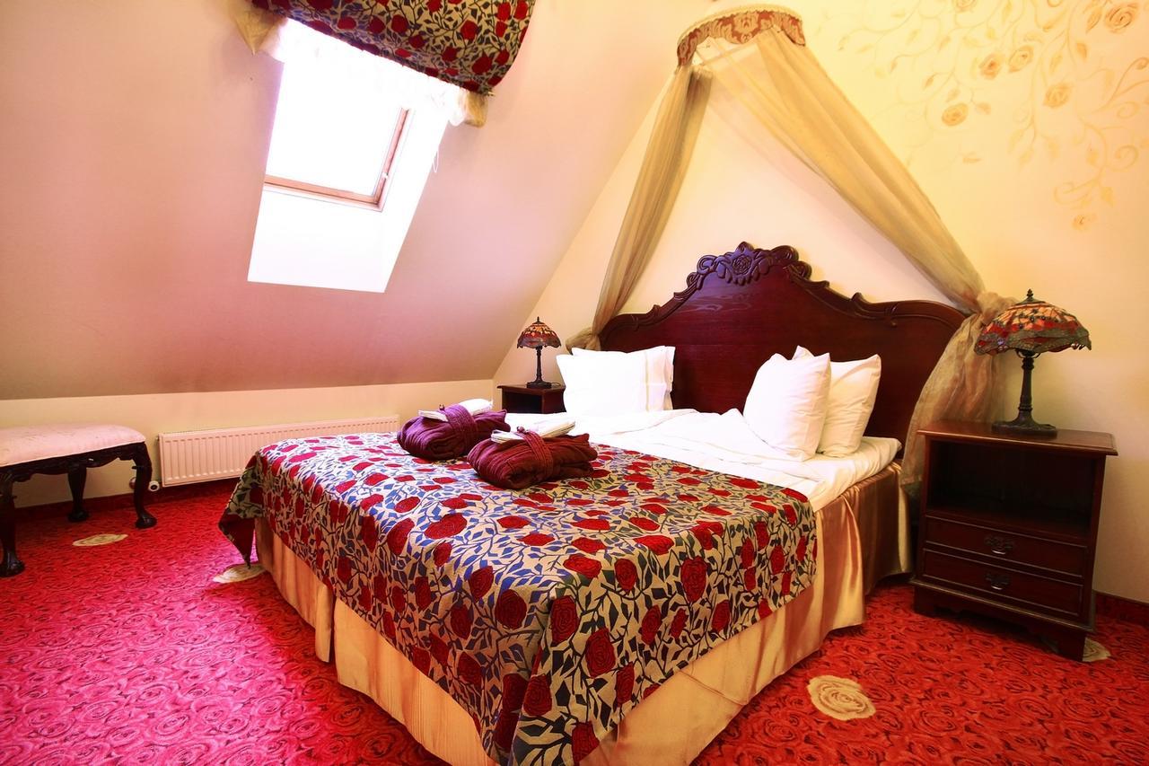 Grand Rose SPA Hotel Kuressaare Exterior foto