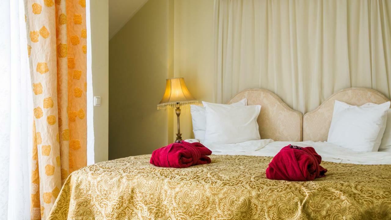 Grand Rose SPA Hotel Kuressaare Exterior foto