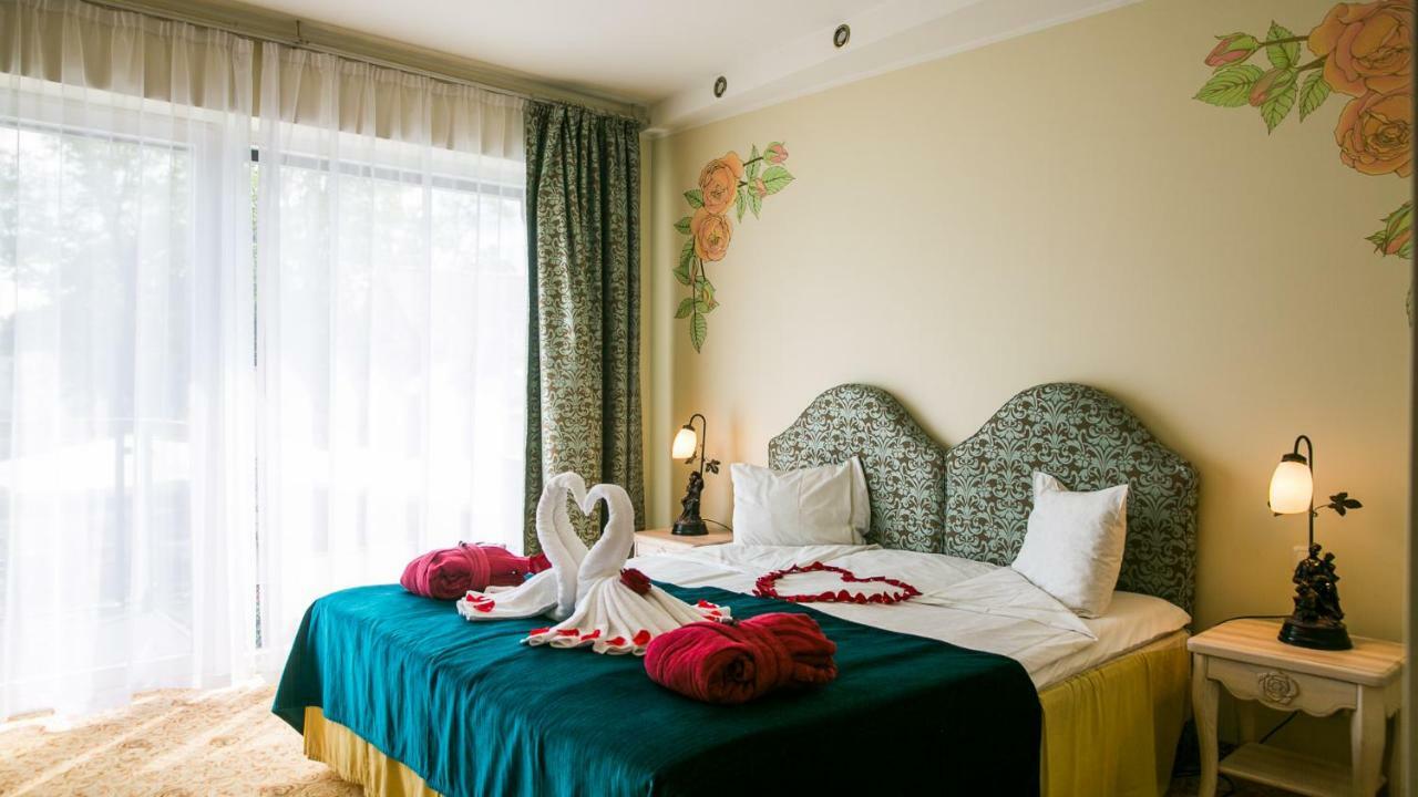 Grand Rose SPA Hotel Kuressaare Exterior foto